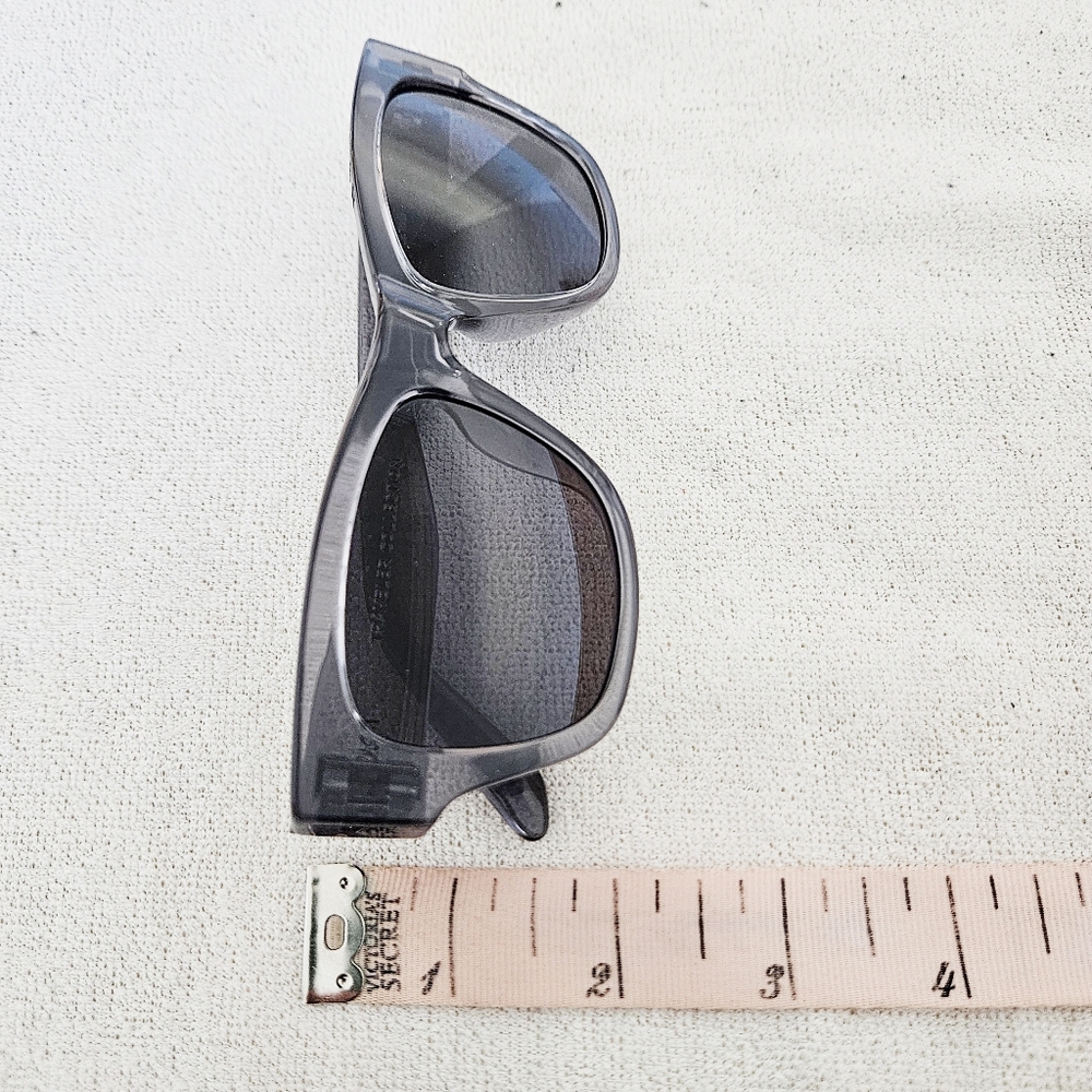 TOMS | Sunglasses - Picture 7 of 8